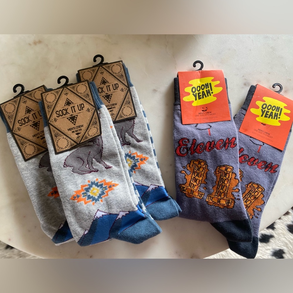 Oooh Yeah and Sock it Up Mens Cotton Socks LOT of 5